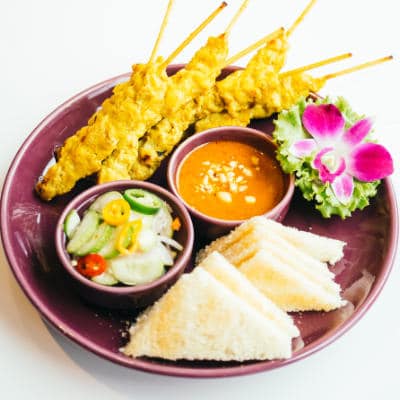 Varkenshaassaté of kipsaté