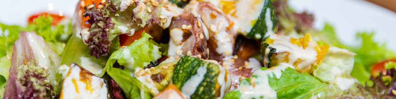 Salades bestellen bij je lunch bij De reiger Catering Utrecht