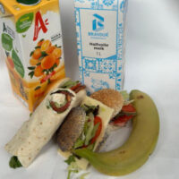 HALVE WRAP EN 3 LUXE MINI BROODJES PP V.A. 8 PERS.